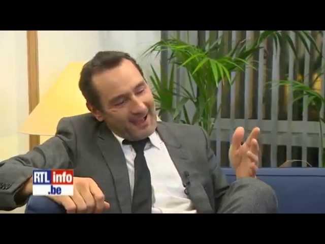 ÉNORME FOU RIRE DE JEAN DUJARDIN ET GILLES LELLOUCHE [HD]