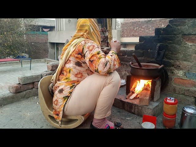 Making Tasty Chicken Recipe _Pakistani Housewife Lifestyle _ Pakistan Village Life _ Punjab Culture