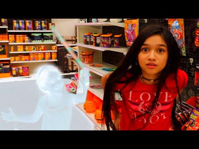 Made My Sister Think she is INVISIBLE Funny Prank gone wrong!