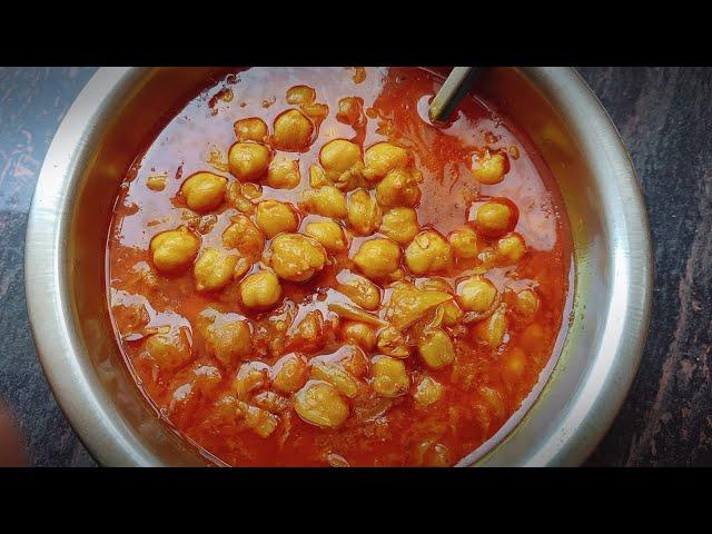 channe te Gande|kashmiri style chole aur Piyaz|How to cook Chickpea.