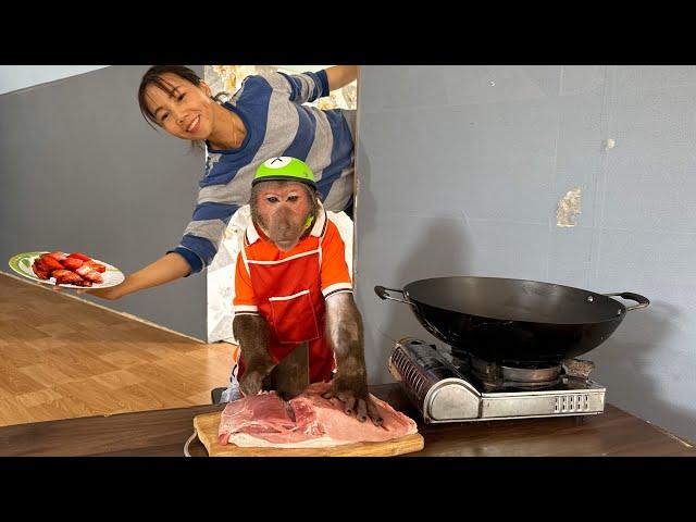 ABU enlist kitchen prepare braised meat treat Mom