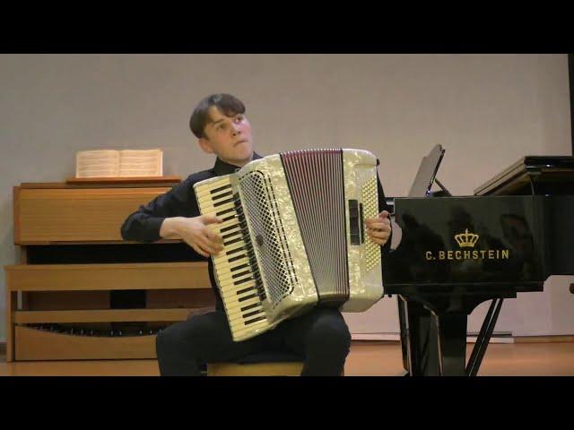Юрий Пешков "Парижский вальс" Владислав Белов (аккордеон)