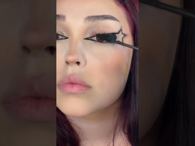 Star Eyeliner  #music #makeuptutorial #makeup #makeupart #starmakeup #star