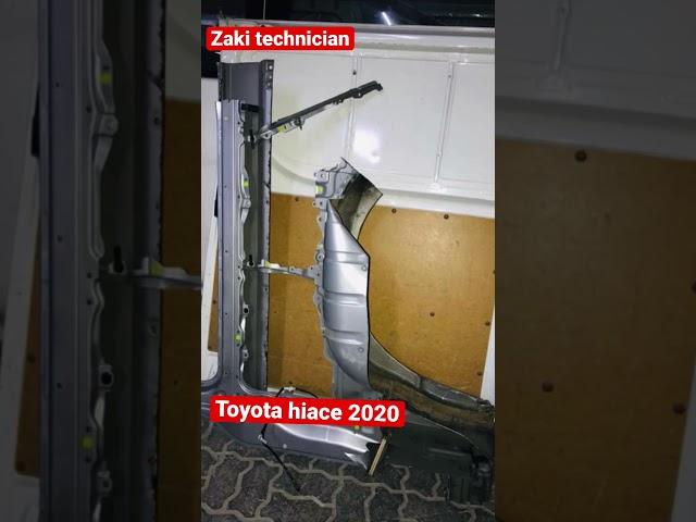 Toyota hiace 2020mager accident repair and replacement working zaki technician