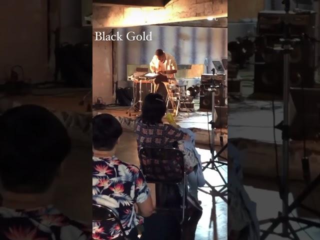 Highlights from my #Tokyo performance. #WatchMeWork #Amapiano #fingerdrumming