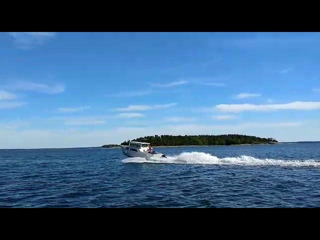 Full throttle with tohatsu mfs 50 hp.