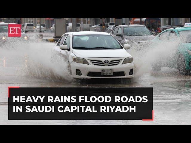 Saudi Arabia: Heavy rains flood roads in capital Riyadh