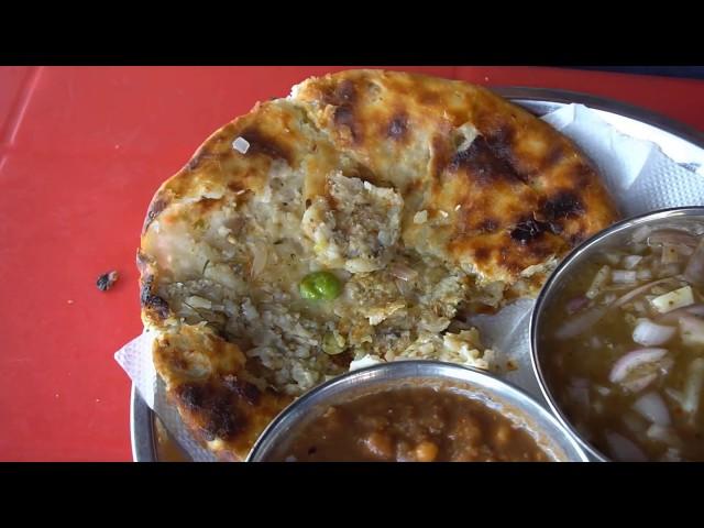 Breakfast in Amritsar, Punjab | Kulcha, Lassi, Puri & more