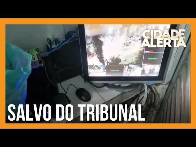 Jovem de 21 anos tenta sair do PCC e é julgado pelo ‘Tribunal do Crime’ em São Paulo