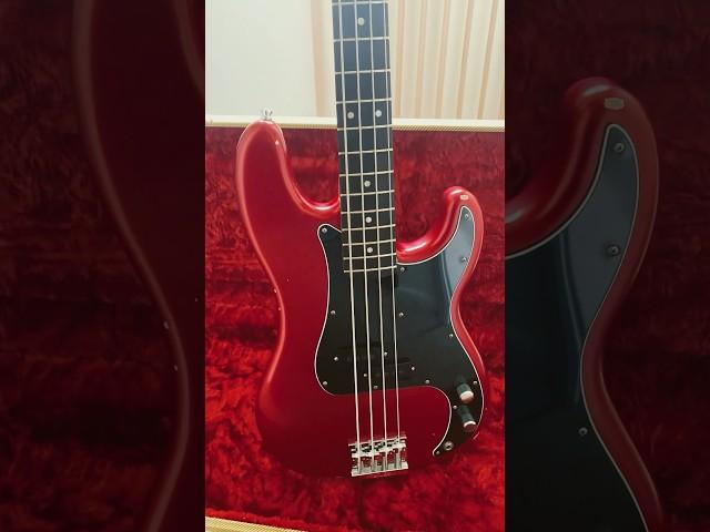 Nate Mendel Fender P Bass - Candy Apple Red - Sanded Neck #pbass #fender precision bass #natemendel