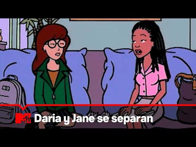 Daria y Jane hacen trabajos SEPARADAS | Daria