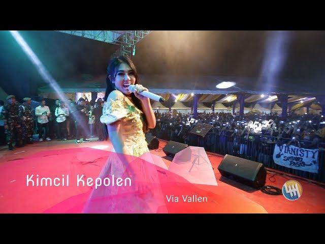 Via Vallen - Kimcil Kepolen (Live in Dondang - Samarinda - Kalimantan Timur)