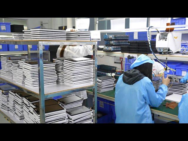 The amazing mass production process of tablet computers。A 20 year old computer factory in China