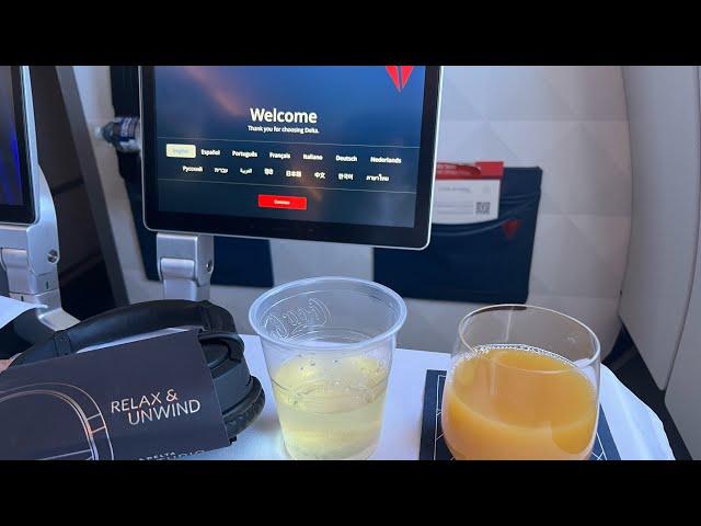 Delta Premium Select Minneapolis to Amsterdam | Airbus A330-300 | DL160  