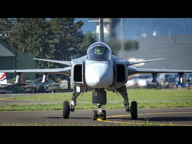 SAAB JAS 39 Gripen | Demonstration of Manoeuvrability  [4K]