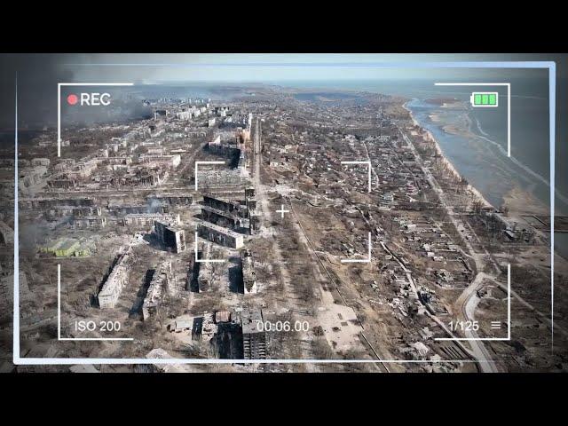 Вид на Мариуполь с дрона: практически 90% города уничтожено