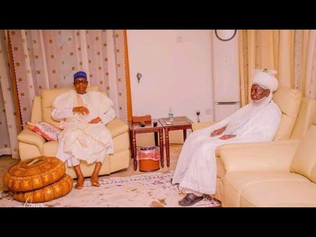 See Moment Emir Of Daura Visited Former President Buhari In His Residence in Katsina