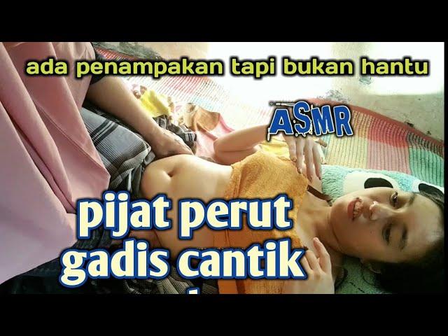 Pijat perut gadis cantik dan mulus