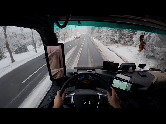 Winter adventures with Mercedes Actros L: A chilling ride ️