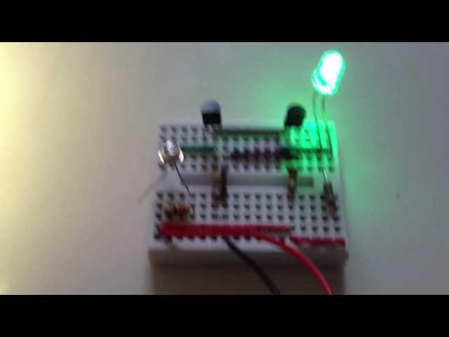 Light sensor using phototransistor- buildcircuit.com