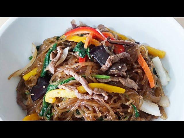 Chewy, refreshing and appetizing Korean Stir-fried Glass Noodles Japchae 