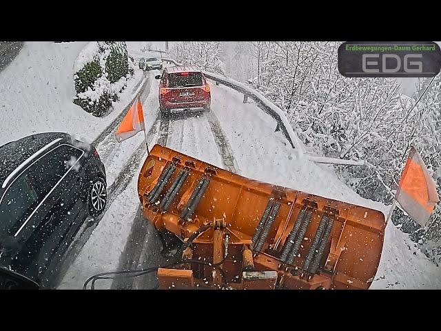 Snow Chaos️Snow removal in the Austrian Alps #asmr #tiktok