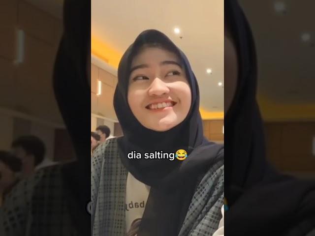 Panggil istri ke pacar dia salting