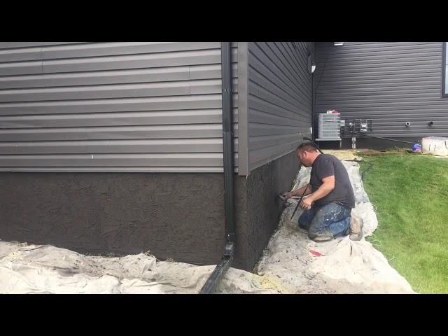 How to Coloured Parging a Concrete Foundation Wall ?