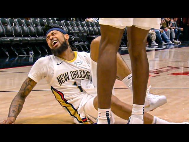 Brandon Ingram HELPED Off the Court After SCARY Ankle Injury 