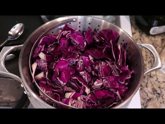 Dyepot PS #4 - Dyeing Yarn with Red Cabbage