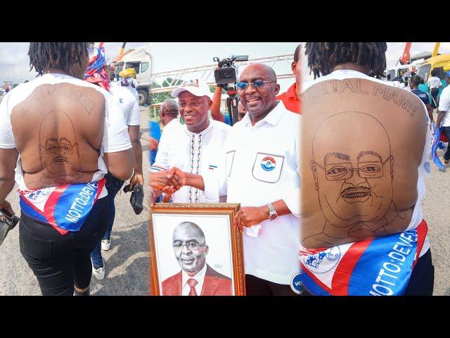 wow, woman displays Mr. Digital Man  NPP Free SHS. Thank you for walking ,Dr. Bawumia team,