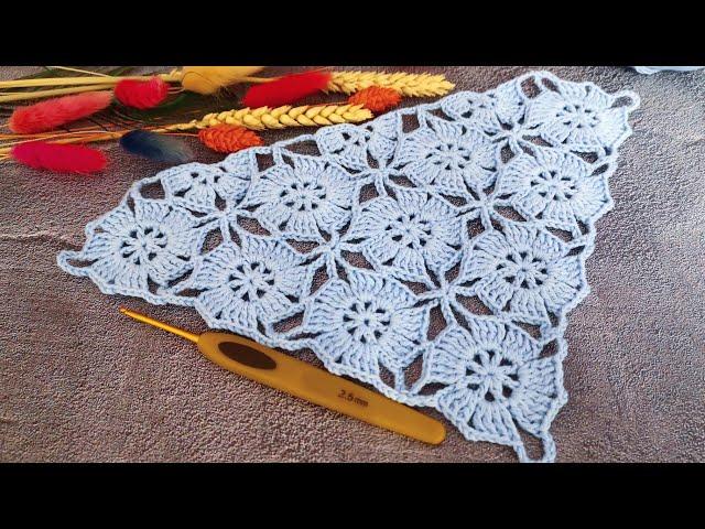 Безотрывное вязание шали, бактуса или палантинаContinuous knitting of a shawl, bactus or stole