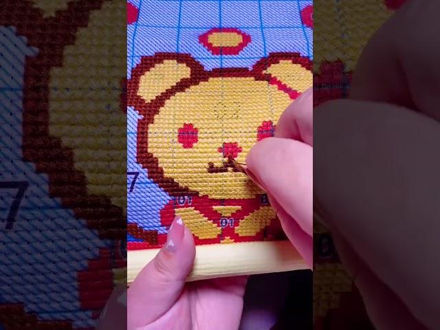 Cute bear cross stitch is in jin'xin