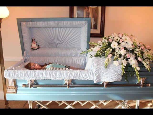 95 CELEBRITY OPEN CASKET PHOTOS