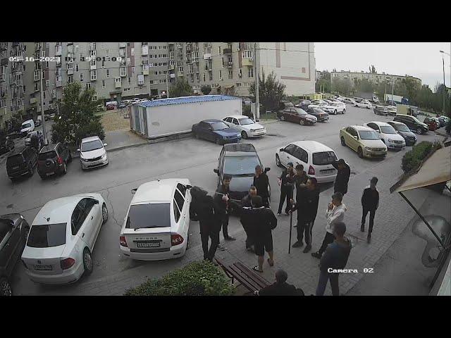 В Волгограде массовая драка подростков попала на видео