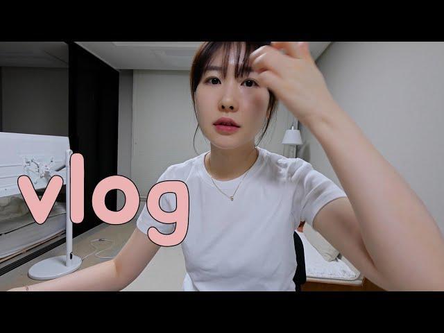 [vlog] 간호사 일상 브이로그. 차지키소스(그리스쌈장) 만들기/충격몸무게..!/주전부리먹방/지옥의 천국의계단/아구찜/사과/과자/아이스크림/올리브영 언박싱/메디힐 흔적패드 추천