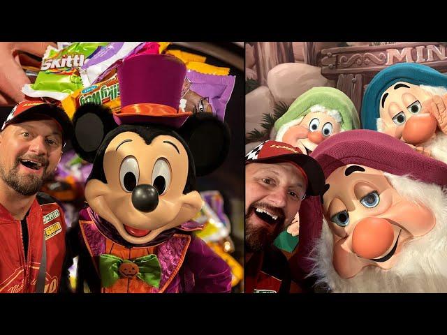 Trick-Or-Treating At Disney World's Magic Kingdom & Meeting 12 Characters! | MNSSHP 2023!