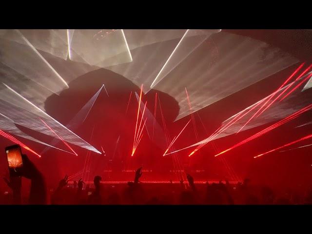 Tame Impala - Elephant (Extended Intro) 3Arena, Dublin 26.6.19