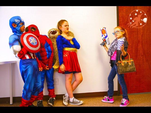 Little Superhero Kids 9 - The Intern Super Squad Mission