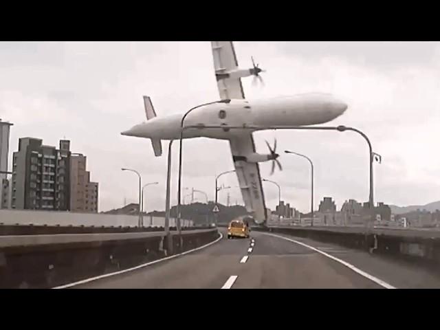 Animation vs Real Life - TransAsia Flight 235 #planecrash