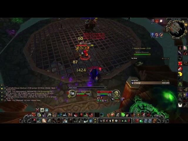 WoW WotLK Classic protection warrior duel Fwengli vs Squishypurpl US-Faerlina