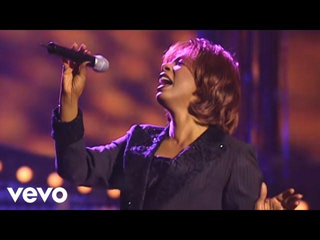 Donna Summer - MacArthur Park (from VH1 Presents Live & More Encore!)