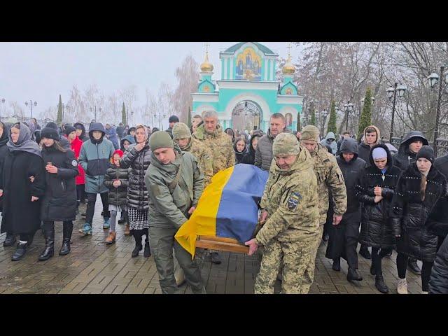 Сьогодні на щиті востаннє повернувся додому Дмитро, син Митрополита Лонгіна