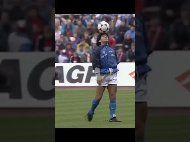 Diego Maradona bouncing the ball  #footballegend