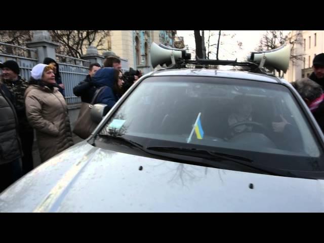 Татьяна Черновол захватила авто, выгнав водителя, чтобы защитить Пашинского