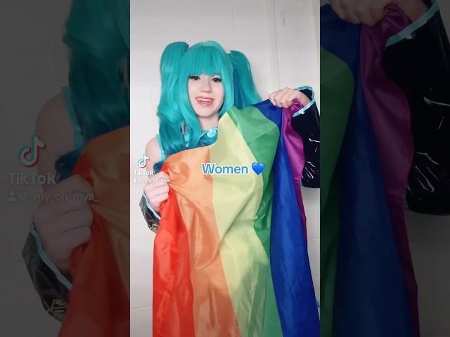 Women  #miku #cosplay #lesbian