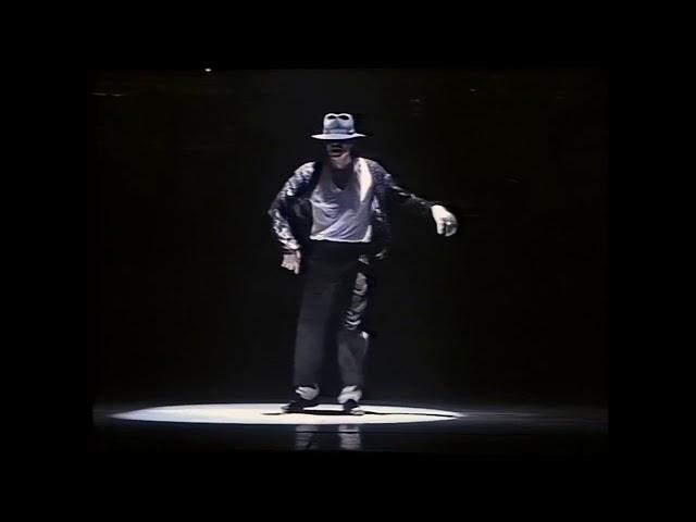 Michael Jackson's Dancing to Billie Jean - HD