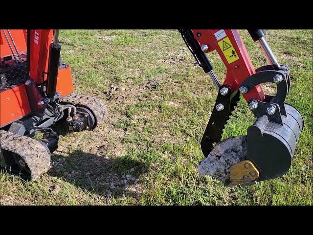 Installing a Hydraulic Thumb on my Chinese Mini Excavator - Easy!