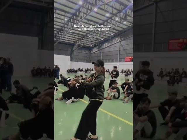 VIRAL TIKTOK TERBARU | SRIKANDI PSHT | SILAT POPULER #viraltiktok #srikandipsht #silatpopuler #psht