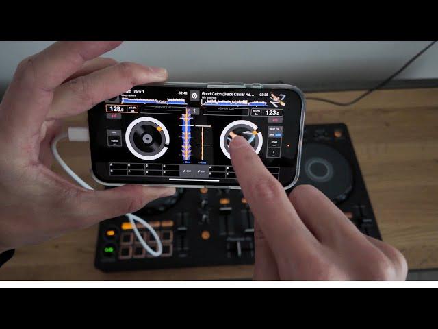 Start DJing in minutes with your phone and Pioneer DJ DDJ-FLX4